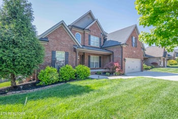 12032 Poplar Meadow Ln, Knoxville, TN 37932