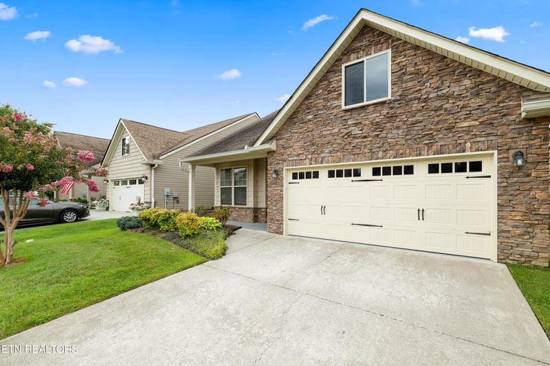 12036 Woodhollow Ln, Knoxville, TN 37932
