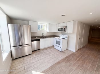 1204 Britton Dr, Knoxville, TN 37912