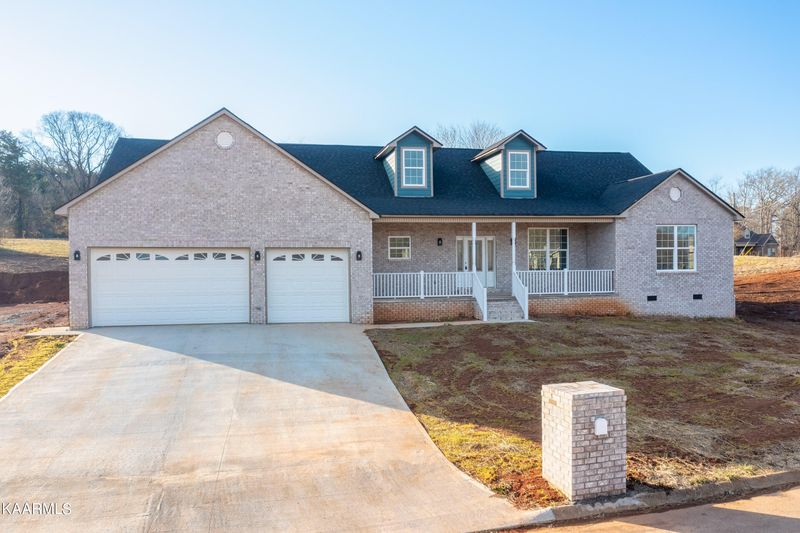 1204 Jenna Ct, Sevierville, TN 37862