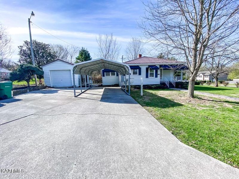 1204 Lewis St, Morristown, TN 37813