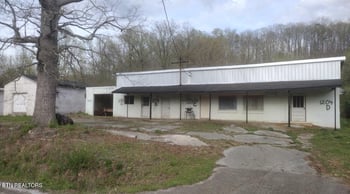 1204 Nashville Hwy, Lancing, TN 37770