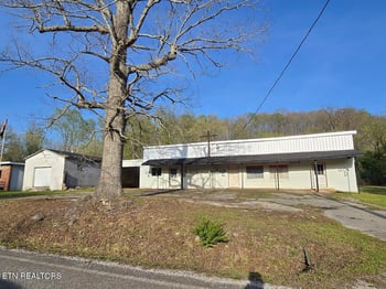 1204 Nashville Hwy, Lancing, TN 37770