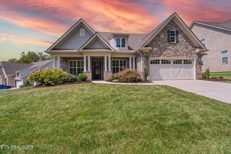 12051 Boyd Chase Blvd, Farragut, TN 37934