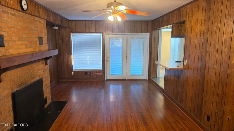 1206 Peachtree St, Sweetwater, TN 37874