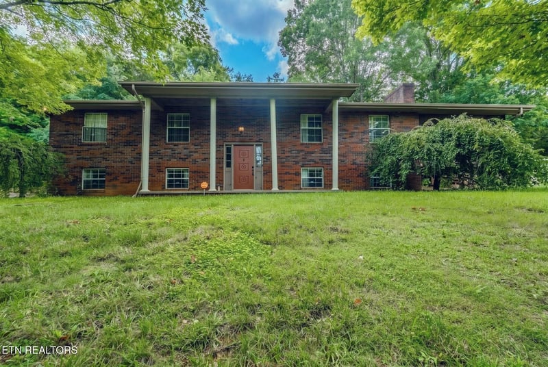 1207 Fagley Dr, Seymour, TN 37865