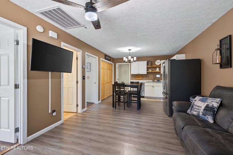 1207 Pool St, Sevierville, TN 37862