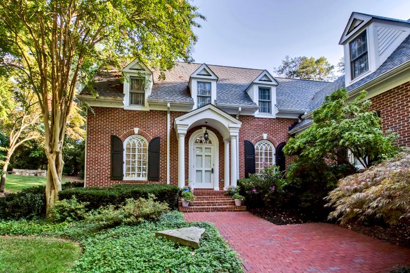 1208 Davis Ln, Knoxville, TN 37923