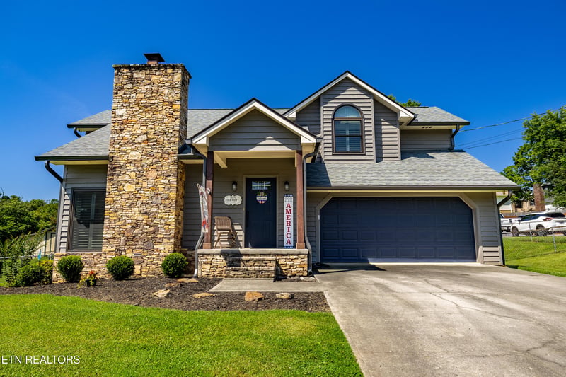 1208 Hoss Rd, Powell, TN 37849
