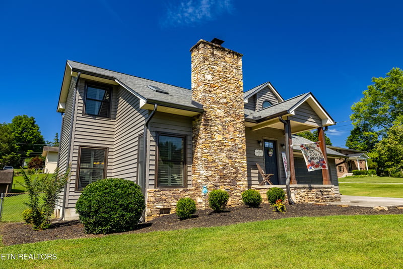 1208 Hoss Rd, Powell, TN 37849