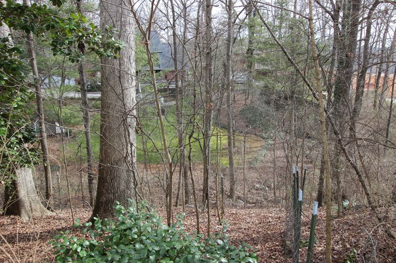 1208 Wembley Ct, Knoxville, TN 37922