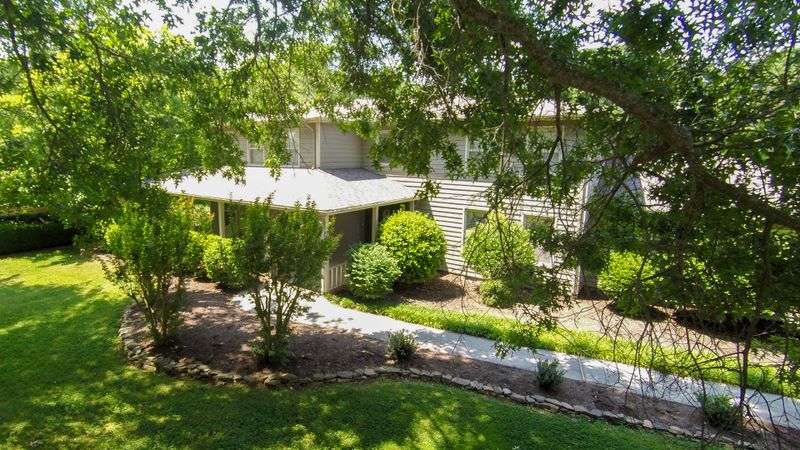 1209 Bannockburn Cir, Maryville, TN 37803