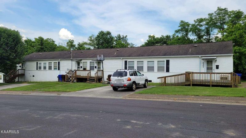121-127 Latimer Rd, Oak Ridge, TN 37830