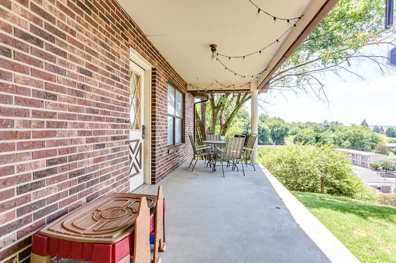 121 5th St, Kingston, TN 37763