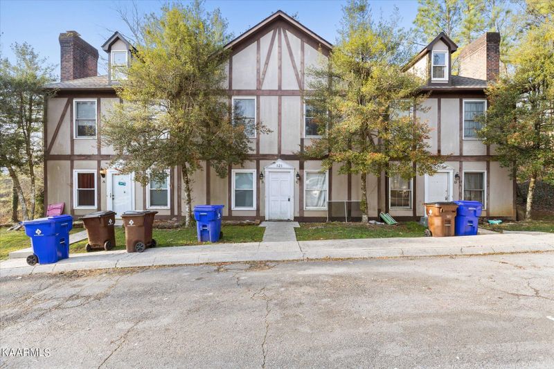 121 Arcadia Lane Apt C, Oak Ridge, TN 37830