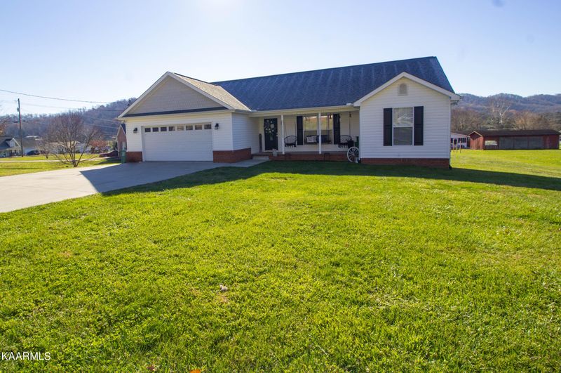 121 Autumns Tr, Maynardville, TN 37807