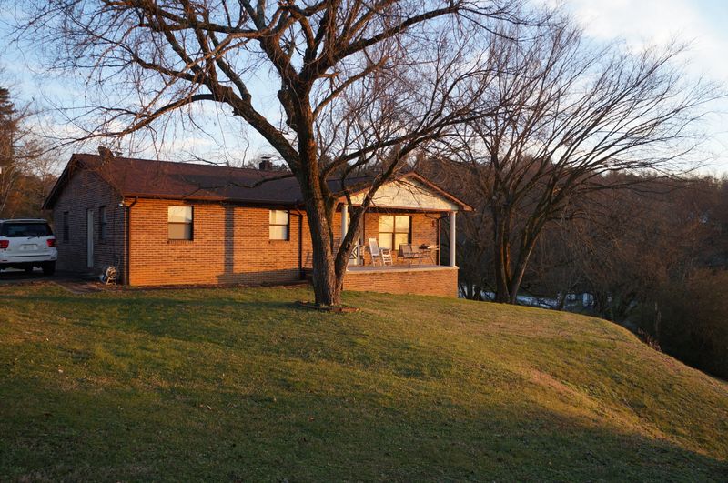 121 Fifth St, Kingston, TN 37763