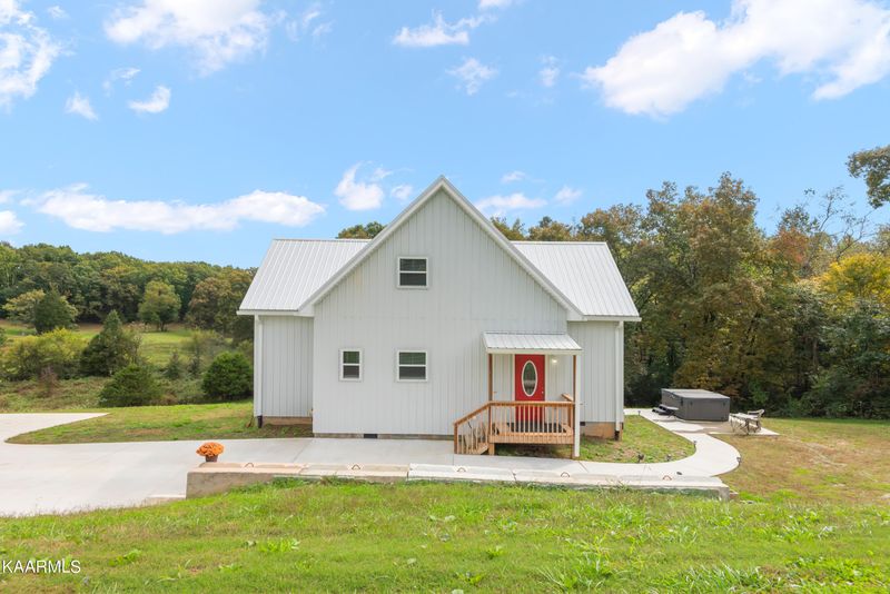 121 Forkners Chapel Rd, Sweetwater, TN 37874