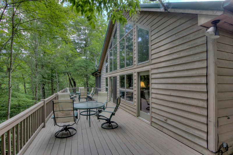 121 Greystone Way, Townsend, TN 37882
