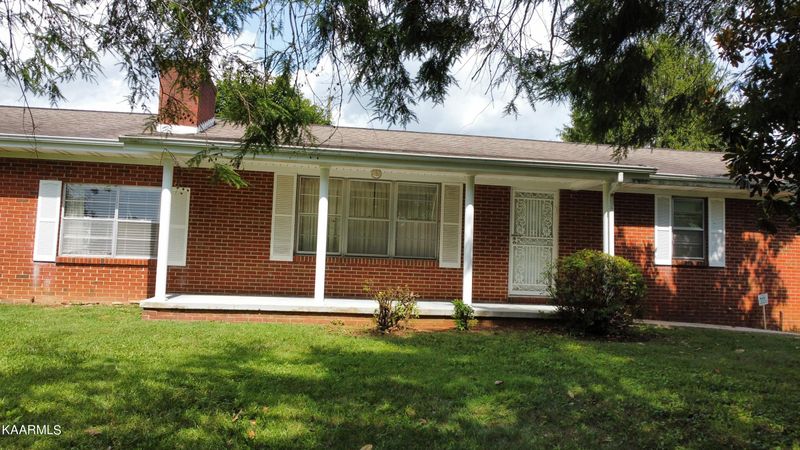 121 Harrison Ln, Seymour, TN 37865