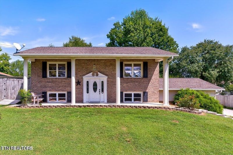 121 Highland Dr, Kingston, TN 37763
