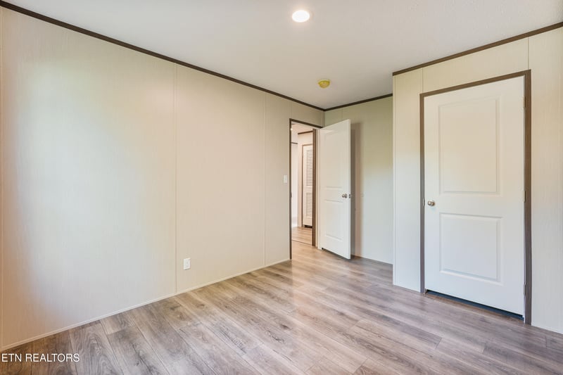 121 Houston Ave, Oak Ridge, TN 37830