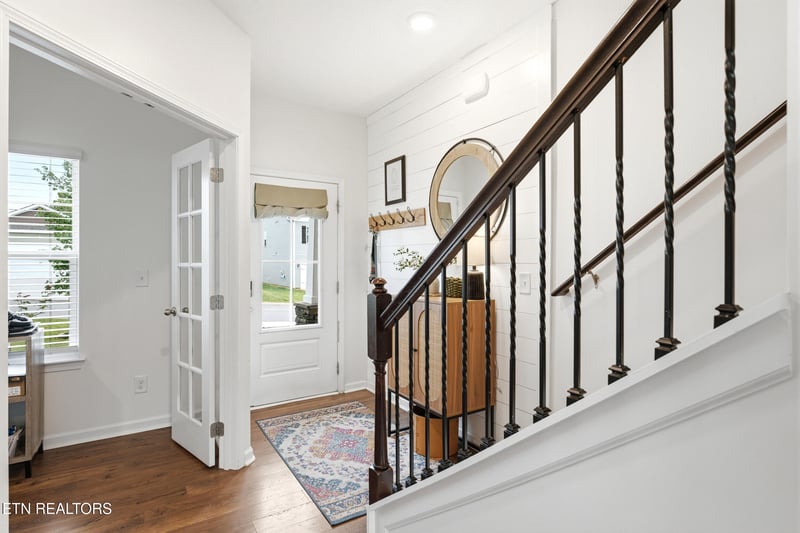 121 Kaley Ln, Lenoir City, TN 37771