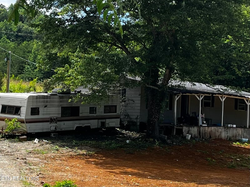 121 King Ln, Vonore, TN 37885