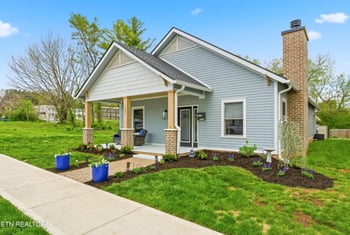 121 Leonard Pl, Knoxville, TN 37917