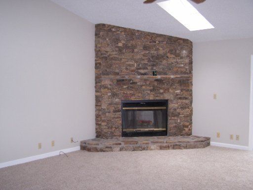 121 Lisa Ln, Crossville, TN 38558
