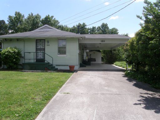 121 N Purdue Ave, Oak Ridge, TN 37830