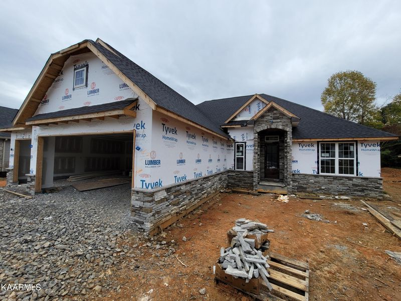 121 Saloli Way, Loudon, TN 37774