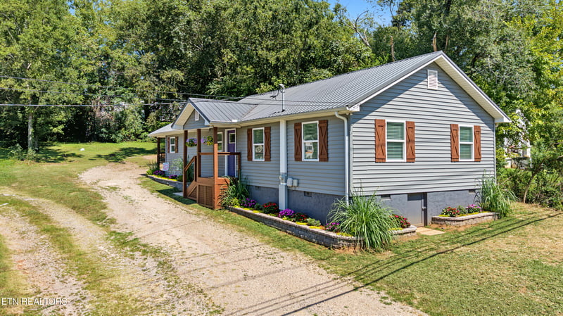121 Self Hollow Rd, Rockford, TN 37853