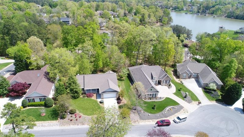 121 Seminole Ln, Loudon, TN 37774