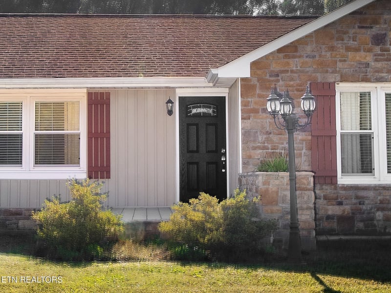 121 Shady Rd, Oliver Springs, TN 37840