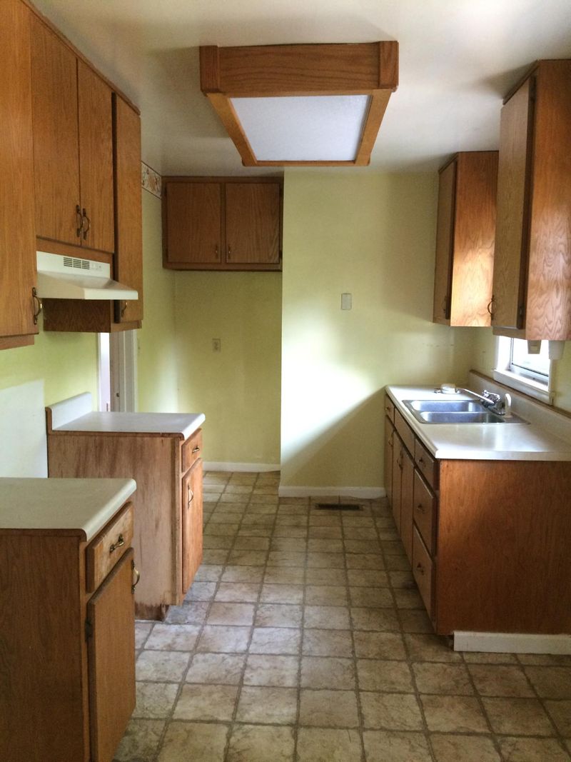 121 Sheridan Cir, Oak Ridge, TN 37830