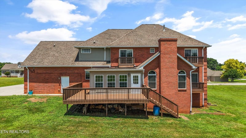 121 St James St, Sweetwater, TN 37874