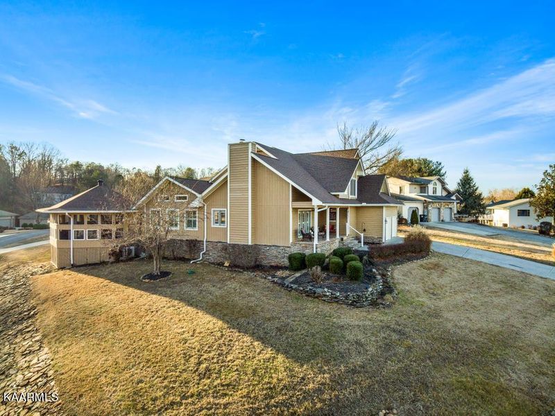 121 Tooweka Cir, Loudon, TN 37774