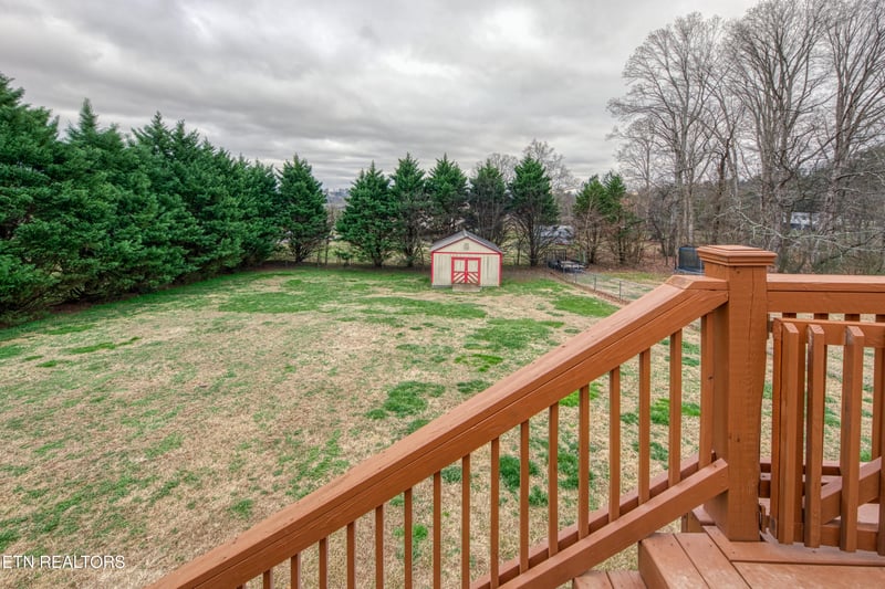 121 Uphill Dr, Madisonville, TN 37354