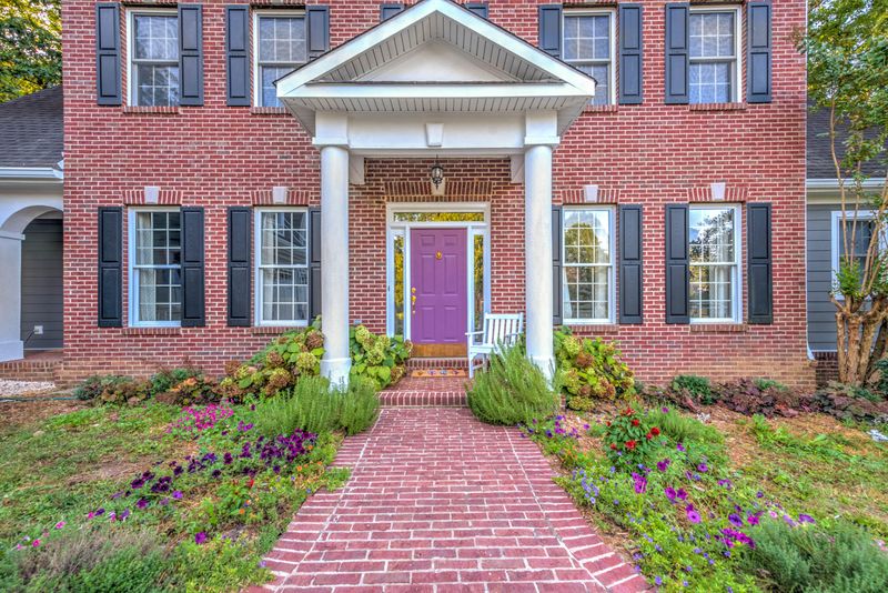 121 Westview Ln, Oak Ridge, TN 37830