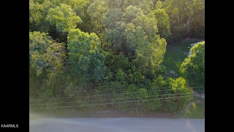 121 Winding Tr, Harriman, TN 37748