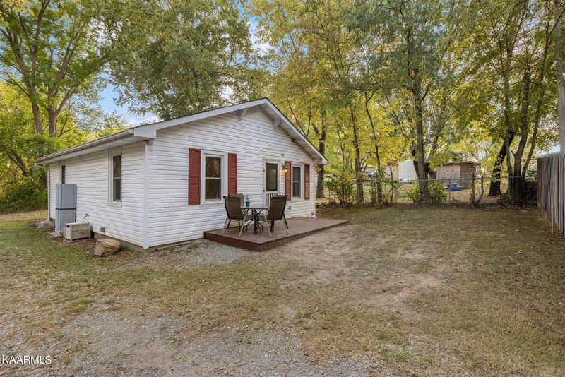 1210 Monroe Ave, Maryville, TN 37804