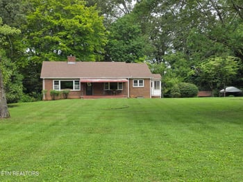 1211 Craig Rd, Knoxville, TN 37919