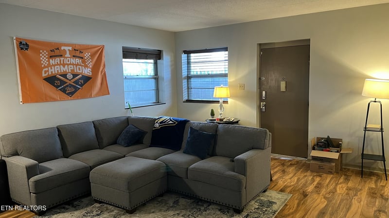 1211 Highland Ave #205, Knoxville, TN 37916