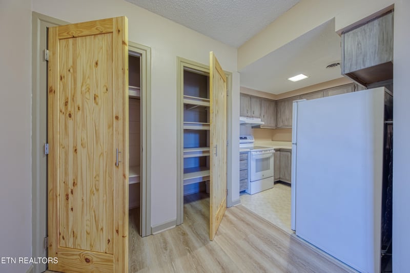 1211 Highland Ave #206, Knoxville, TN 37916
