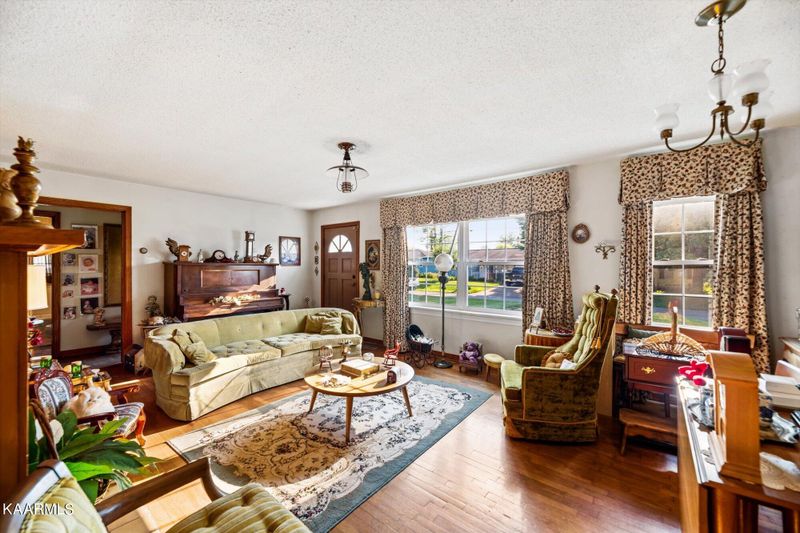 1211 Spring St, Philadelphia, TN 37846