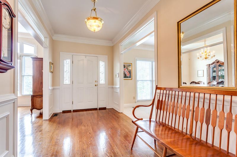 12113 Brookstone Dr, Knoxville, TN 37934