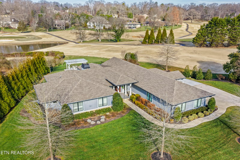 12113 S Fox Den Dr, Knoxville, TN 37934