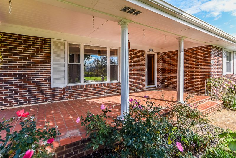 1212 Cannon Ave, Sweetwater, TN 37874