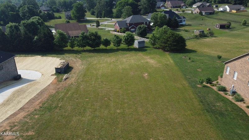 1212 Houston Springs Rd, Greenback, TN 37742